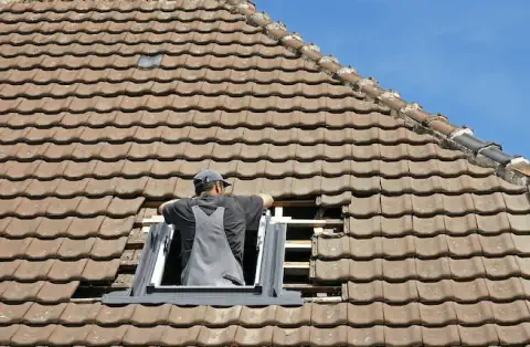 Pose de velux - Saint-Juéry